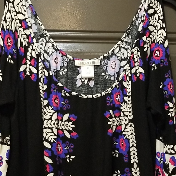 Arden B Casual Stylish Print Top. Sz. M. - Picture 3 of 8